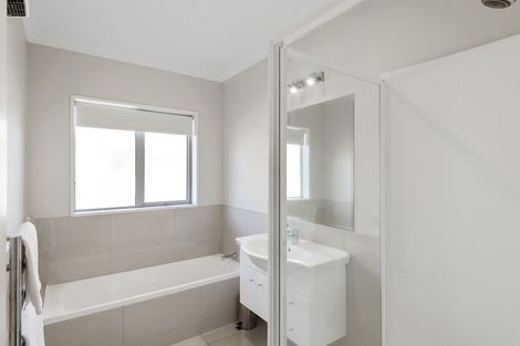 Photo of property in 16a Epsom Road, Sockburn, Christchurch, 8042