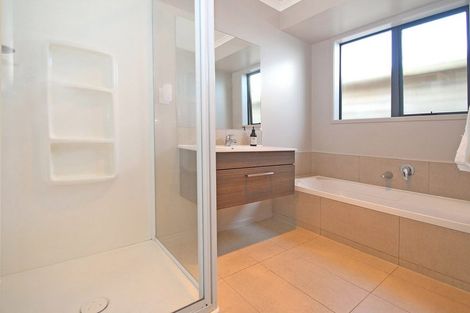 Photo of property in 8 Vantage Place, Omokoroa, 3114