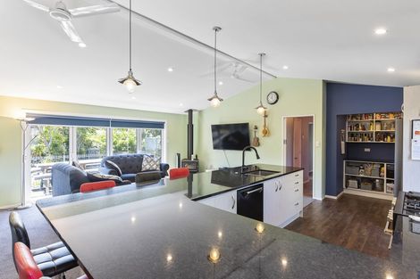 Photo of property in 225 Matai Road, Raumati Beach, Paraparaumu, 5032