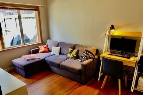 Photo of property in 33 Bankot Crescent, Ngaio, Wellington, 6035