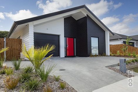 Photo of property in 83 Vinistra Road, Kumeu, 0810