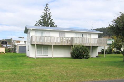 Photo of property in 24 Dawn Avenue, Hahei, Whitianga, 3591