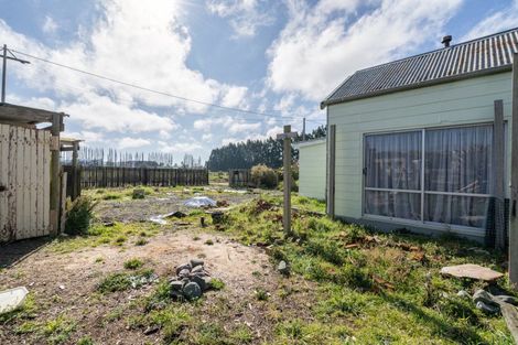 Photo of property in 9 Derby Street, Wairio, Otautau, 9689