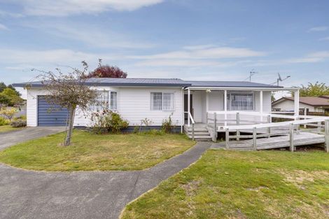 Photo of property in 82 Grace Crescent, Richmond Heights, Taupo, 3330