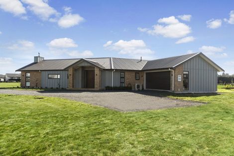 Photo of property in 25 Margot Lane, Matangi, Hamilton, 3283