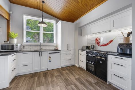 Photo of property in 409 Pakowhai Road, Frimley, Hastings, 4120