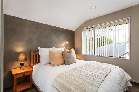 Photo of property in 149 Straven Road, Fendalton, Christchurch, 8014