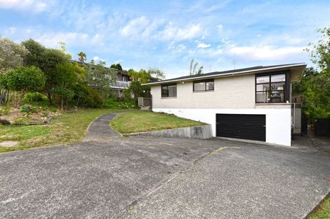 Photo of property in 7 Valdese Rise, Browns Bay, Auckland, 0630