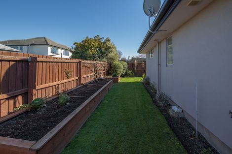 Photo of property in 18 Fantasia Gardens, Northwood, Christchurch, 8051