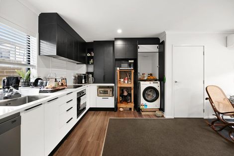 Photo of property in 7/12 Charlemont Street, Whitiora, Hamilton, 3200