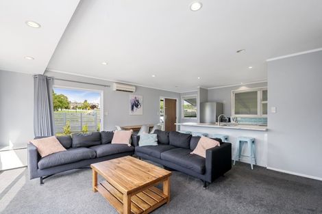 Photo of property in 39 Richmond Avenue, Richmond Heights, Taupo, 3330