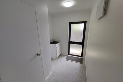 Photo of property in 10 Lacebark Court, Titirangi, Auckland, 0604