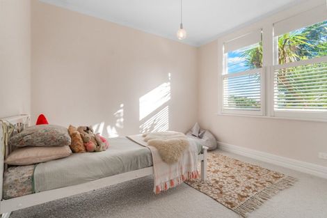 Photo of property in 15 Saint Leonards Road, Devonport, Auckland, 0624