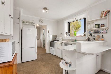 Photo of property in 19 Claridges Road, Casebrook, Christchurch, 8051