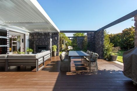 Photo of property in 17 Clyde Road, Upper Riccarton, Christchurch, 8041