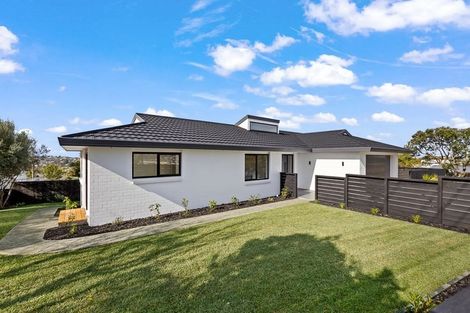 Photo of property in 39 Stanmore Bay Road, Stanmore Bay, Whangaparaoa, 0932