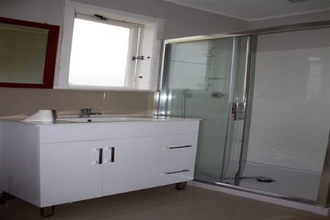 Photo of property in 68 Kelvin Road, Papakura, 2110