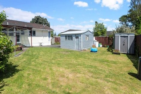 Photo of property in 64 Sunlands Drive, Manurewa, Auckland, 2102