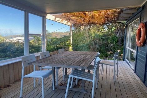 Photo of property in 8a Government Road, Raglan, 3225