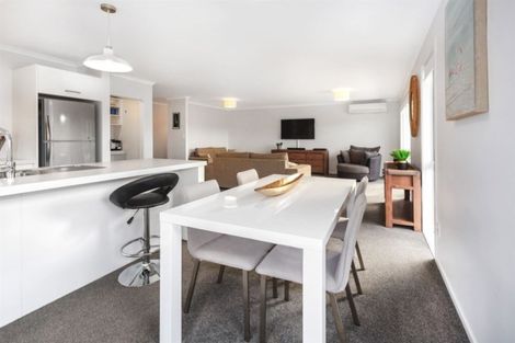 Photo of property in 1 Banks Boulevard, Whitby, Porirua, 5024