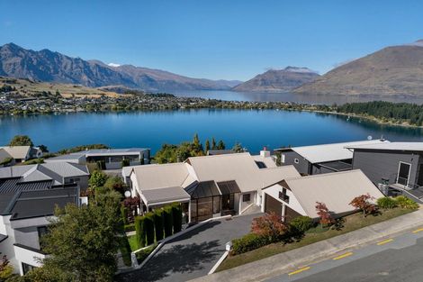 Photo of property in 4 Peregrine Place, Queenstown, 9300