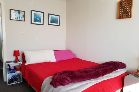 Photo of property in 18 Normandy Place, Henderson, Auckland, 0610