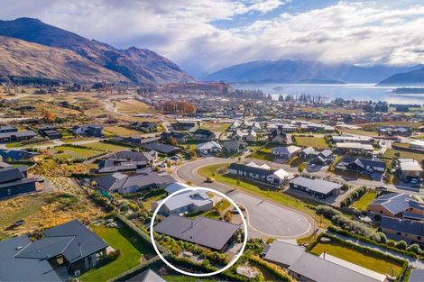 Photo of property in 30 Niger Street, Wanaka, 9305