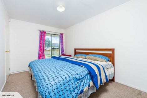 Photo of property in 15 Frank Bunce Grove, Flat Bush, Auckland, 2019