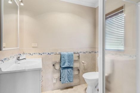 Photo of property in 28 Redhaven Place, Bethlehem, Tauranga, 3110