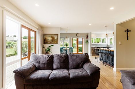 Photo of property in 61/4c Osborne Road, Amberley, 7410