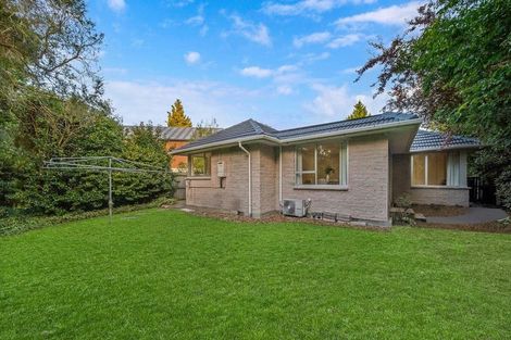 Photo of property in 2/94a Staveley Street, Avonhead, Christchurch, 8042