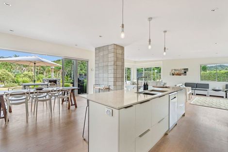 Photo of property in 4 Coral Place, Matapouri, Whangarei, 0173