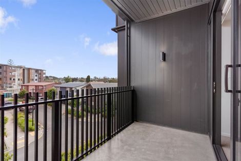 Photo of property in 202/38a Fraser Avenue, Northcote, Auckland, 0627