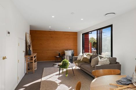 Photo of property in 2/142 Main Road North, Papanui, 8052