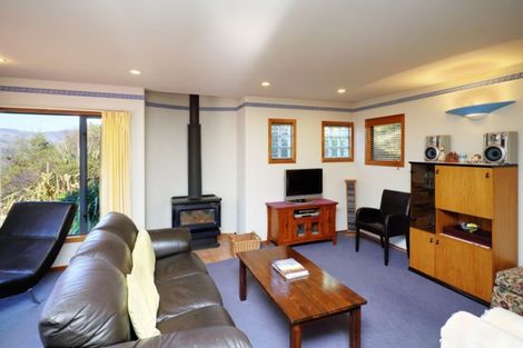Photo of property in 37 Cornwall Road, Lyttelton, 8082