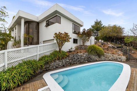 Photo of property in 2 Campbell Street, Havelock North, 4130
