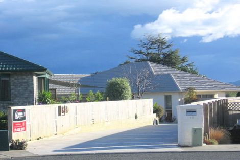 Photo of property in 12 Maurton Place, Onerahi, Whangarei, 0110