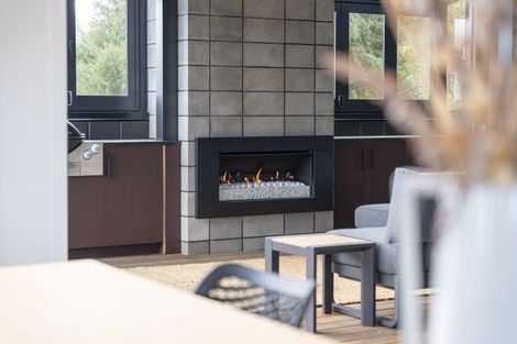 Photo of property in 21 Coprosma Crescent, Waipahihi, Taupo, 3330