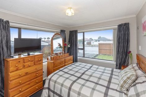 Photo of property in 409 Main Road North, Redwood, Christchurch, 8051