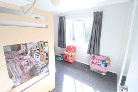 Photo of property in 7 Elizabeth Drive, West Harbour, Auckland, 0618