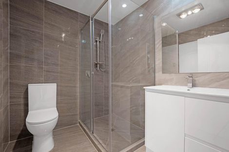 Photo of property in 25c Leaver Place, Weymouth, Auckland, 2103