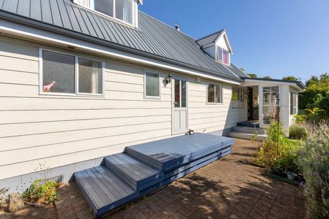 Photo of property in 14 Cumming Street, Okato, 4335