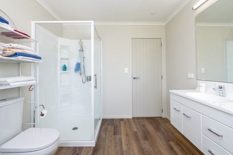 Photo of property in 25 Tarata Grove, Lansdowne, Masterton, 5810