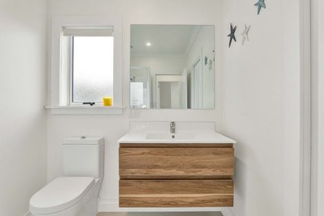 Photo of property in 54a Cloten Road, Stratford, 4332