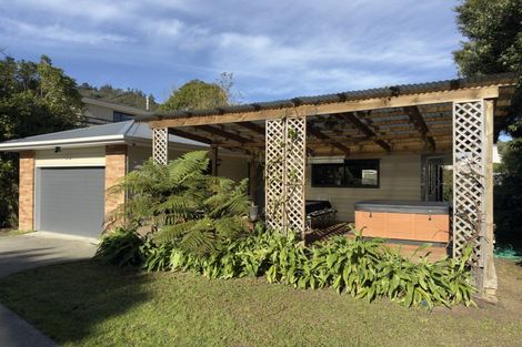 Photo of property in 1a Peel Place, Wainuiomata, Lower Hutt, 5014
