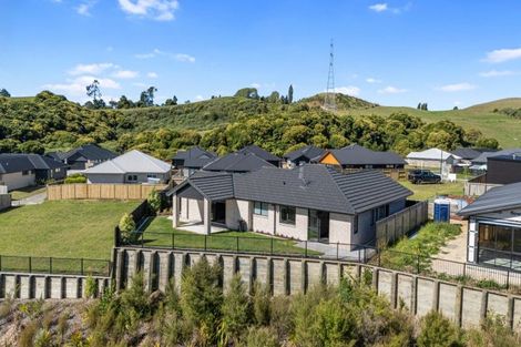 Photo of property in 166 Adler Drive, Ohauiti, Tauranga, 3112