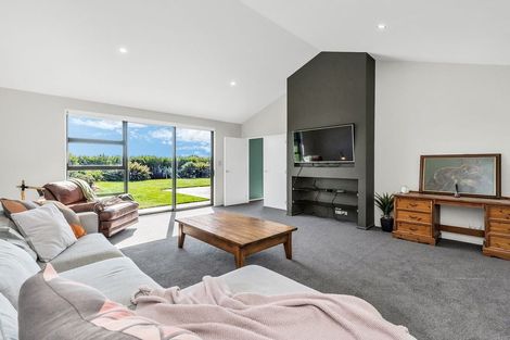 Photo of property in 74 Crozier Drive, Kirwee, Darfield, 7571