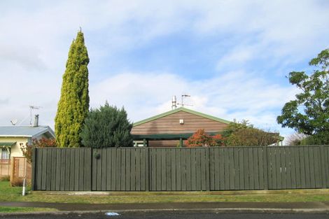 Photo of property in 2/1411 Jubilee Street, Mayfair, Hastings, 4122