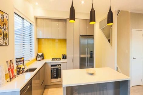 Photo of property in 10 Horsefields Drive, Flat Bush, Auckland, 2019