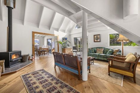 Photo of property in 37 Main Road, Raglan, 3225